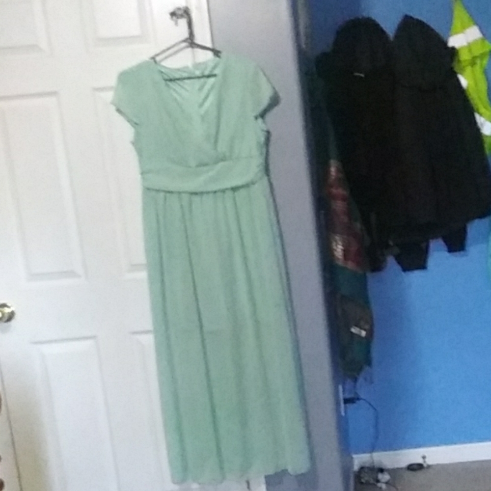 Clothing/dress